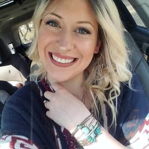 Meet your Posher, Lauren